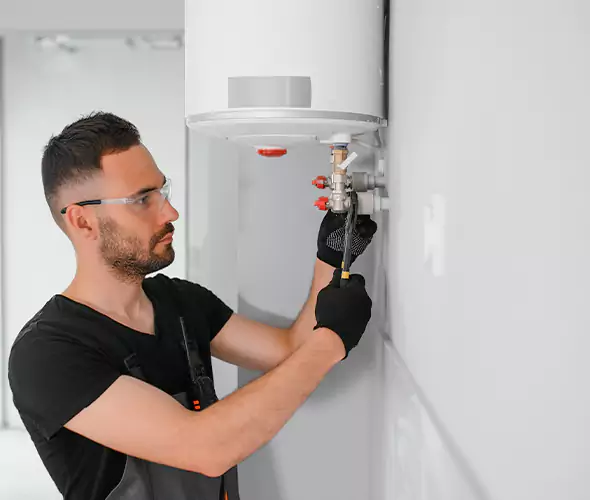 Expert Plumber for Water Heater Expansion Tank Installation in Wyandanch, NY