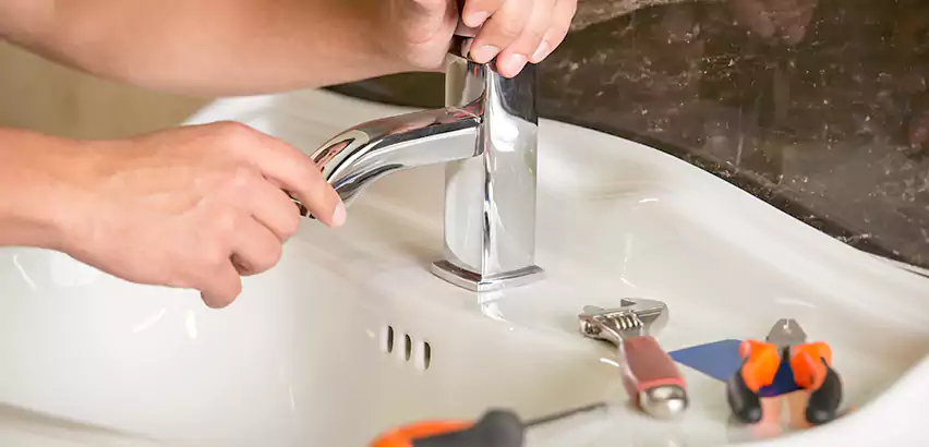 Bathtub Faucet Replacement in Wyandanch